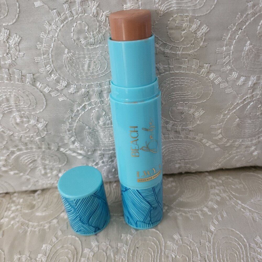 The Doll 10 LWYA Beach Babe Bronzer Stick
